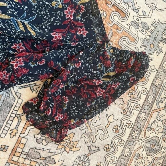 Navy TRIXXI Francesca’s Beck Mixed Floral Godet Mini Dress - Picture 7 of 9